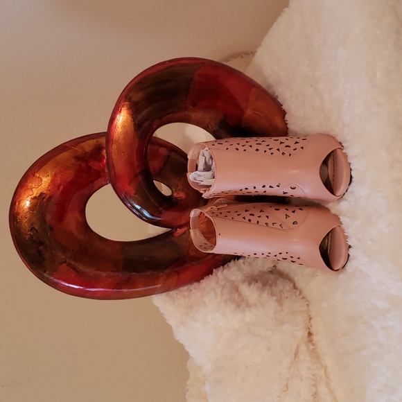 Madison - Picture 3 of 4